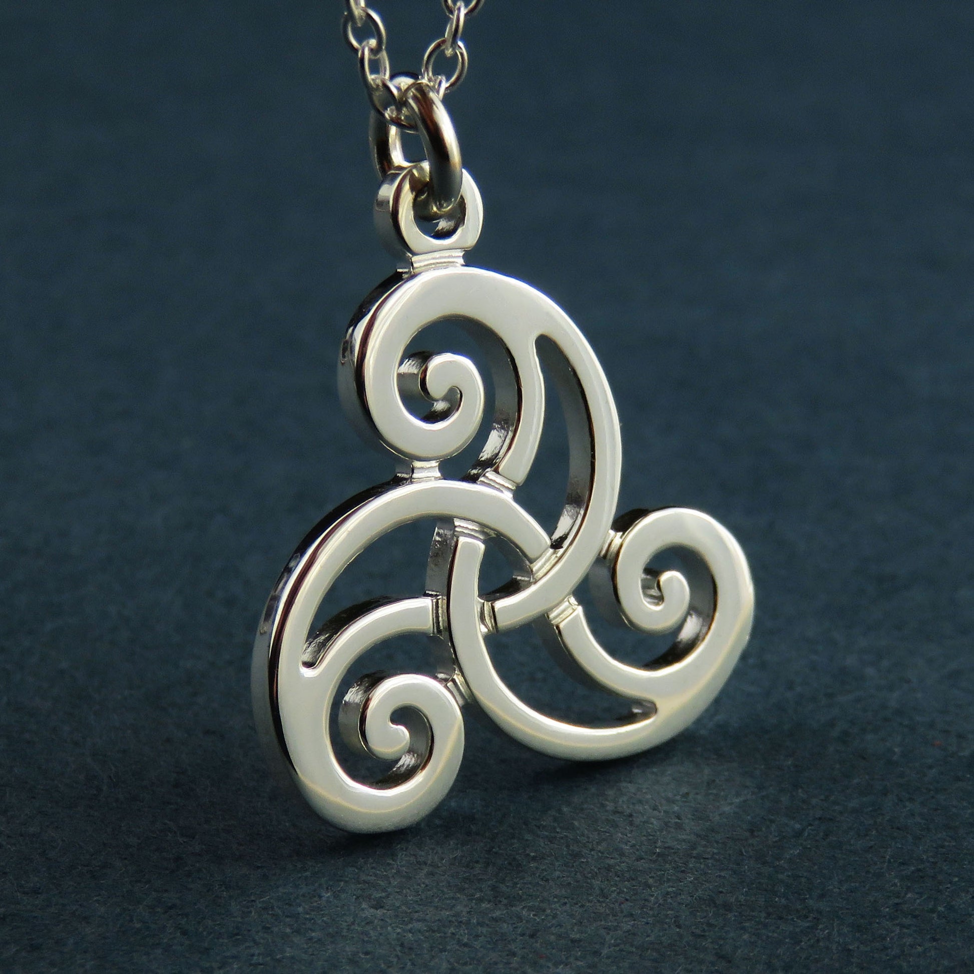 Celtic triskele interlace silver pendant necklace