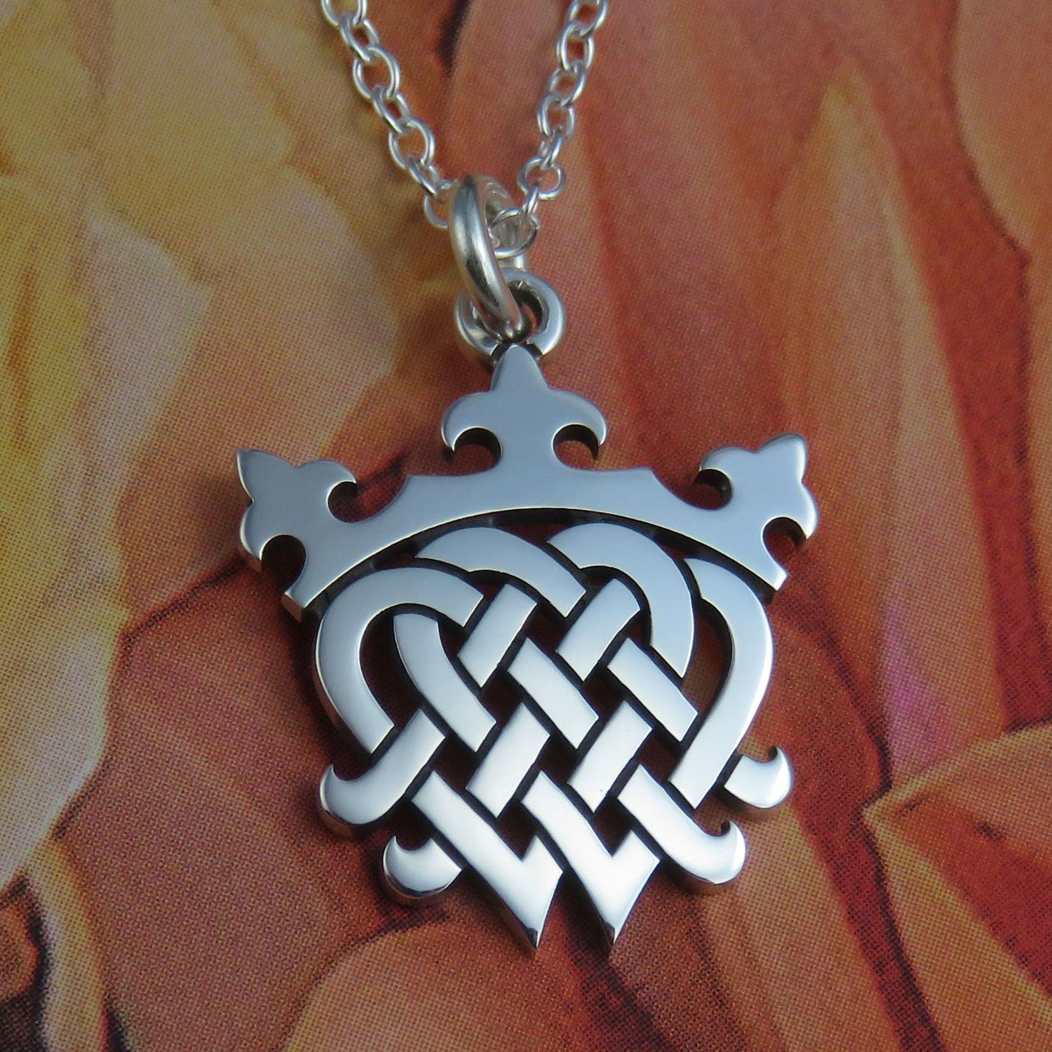 The Luckenbooth silver pendant necklace