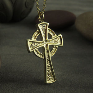 Celtic cross pendant necklace in 9ct gold