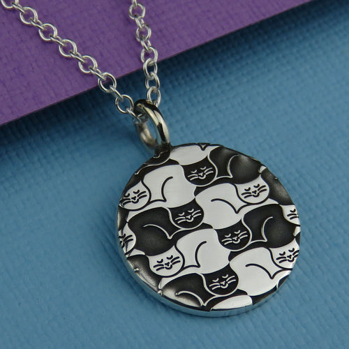 Cats furever silver pendant necklace