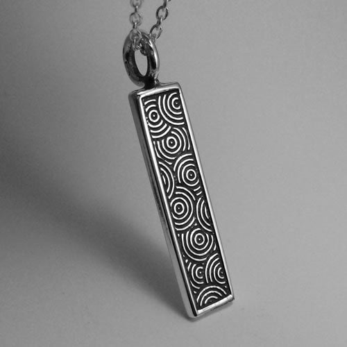 Raindrops silver pendant necklace