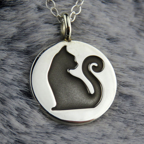 Skye Cats (looking back) silver pendant necklace