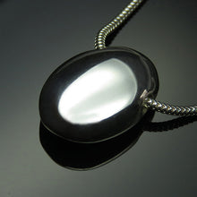 Skye Pebble silver pendant necklace