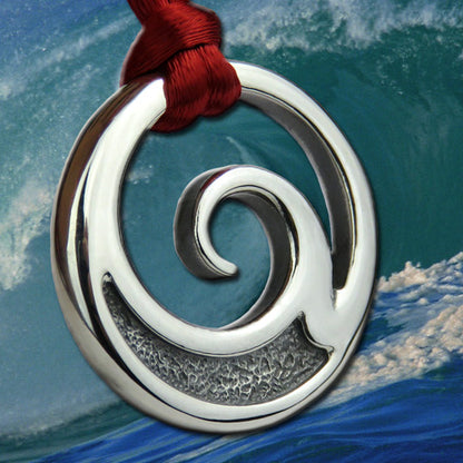 Waves silver pendant necklace